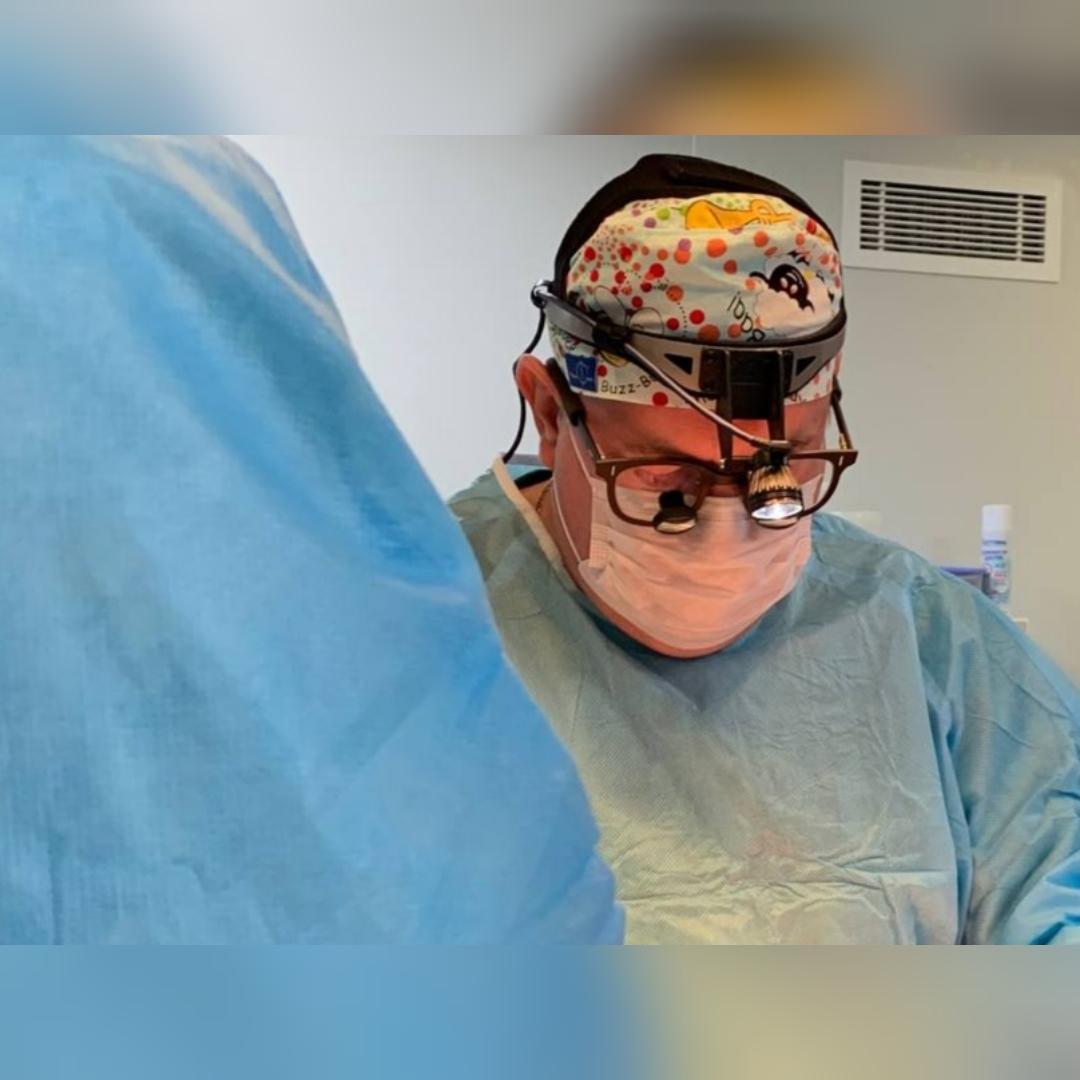 Пациента с тройной сочетанной патологией одномоментно прооперировали в ГУЗ «ОККД» Пациента с тройной сочетанной патологией одномоментно прооперировали в ГУЗ «ОККД»