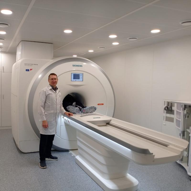 380 исследований проведено в территориальной поликлинике на новом аппарате МРТ 380 исследований проведено в территориальной поликлинике на новом аппарате МРТ