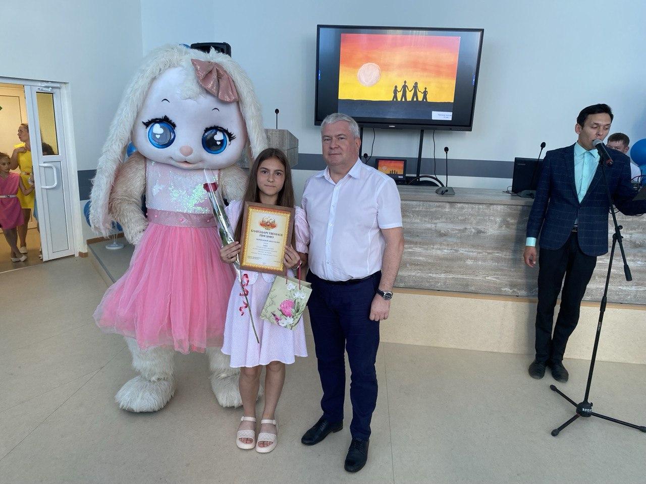 Еще несколько фотографий с награждения победителей!