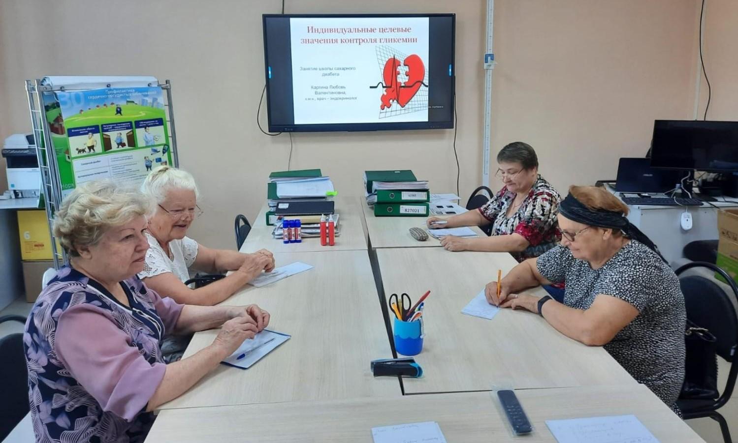 Приглашаем на занятия в «Школу для пациентов с сахарным диабетом»