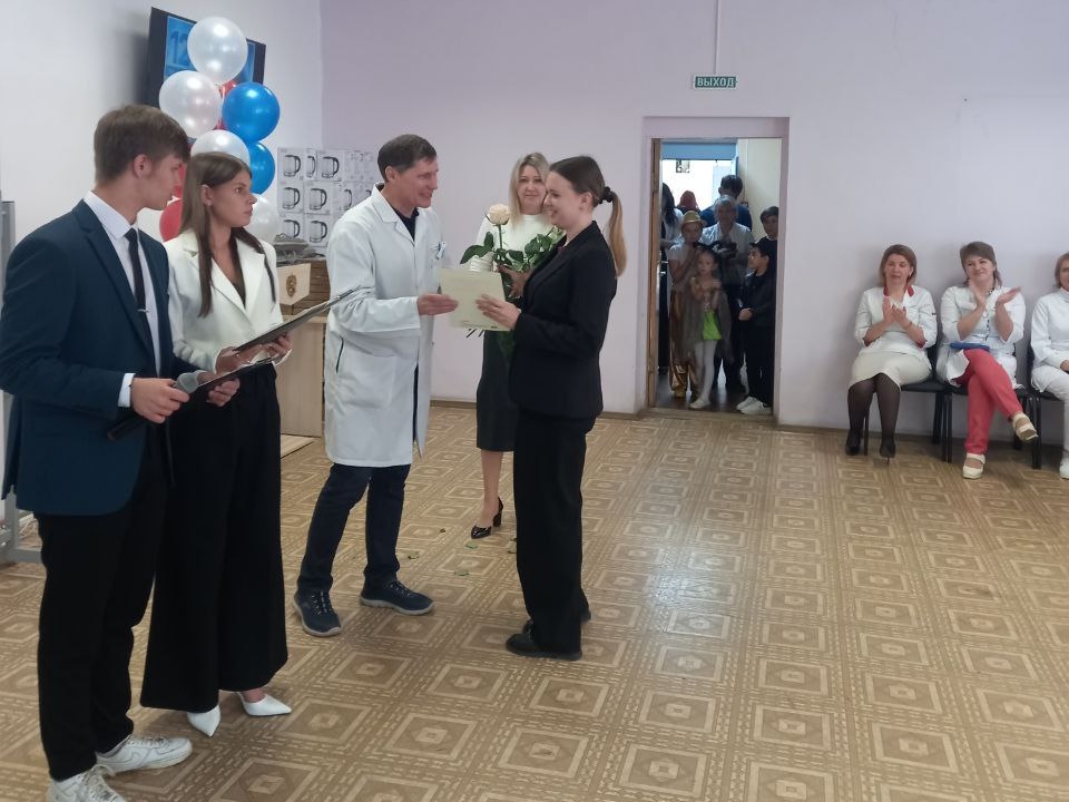 С Международным днем медицинской сестры поздравили сотрудников ОККД С Международным днем медицинской сестры поздравили сотрудников ОККД