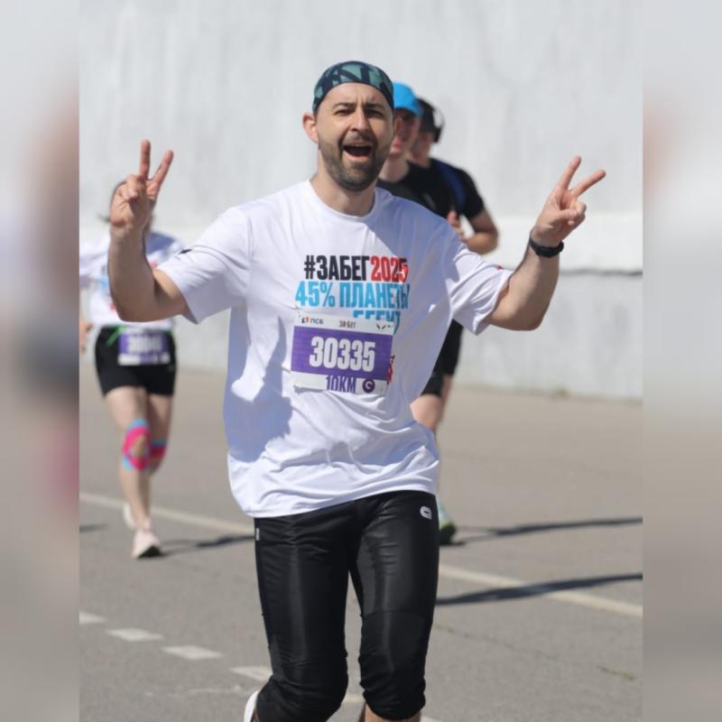 Кардиохирурги ОККД пробежали Всероссийский полумарафон Кардиохирурги ОККД пробежали Всероссийский полумарафон